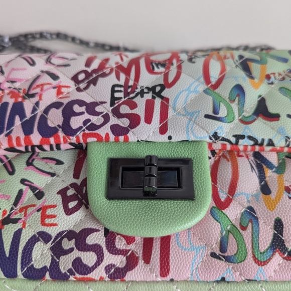 Boutique Quilted Graffiti Print Shoulder Bag Structured Crossbody w/ Chain Strap - Picture 8 of 16